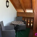 Carina Konukevi 2*