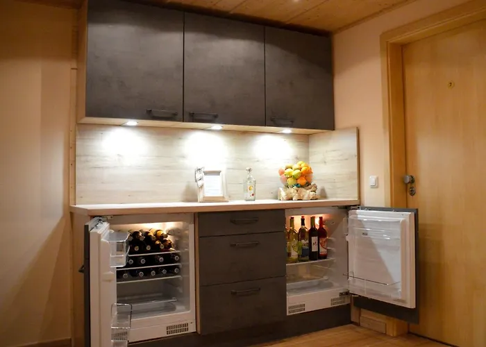 Πανσιόν Carina 2*