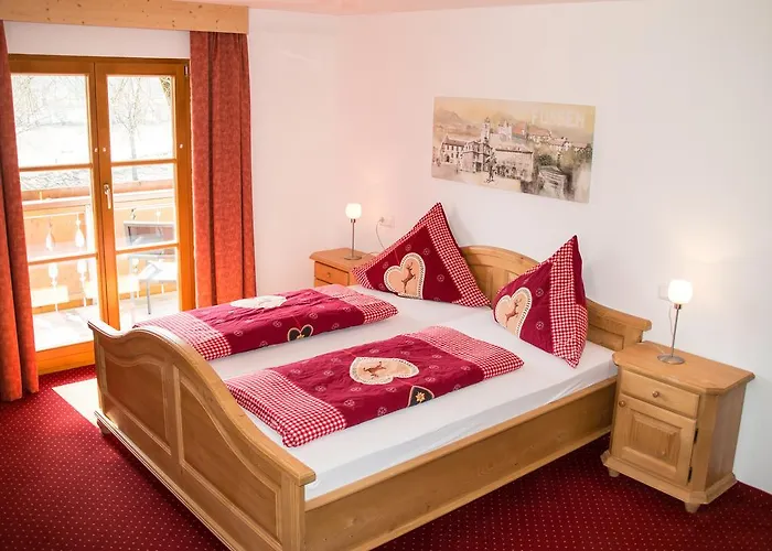 Πανσιόν Carina 2*