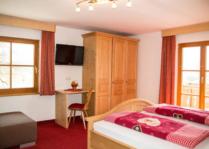 Πανσιόν Carina 2*