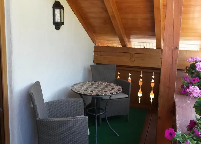 Carina Πανσιόν 2*